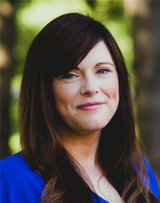 Claire Anis headshot